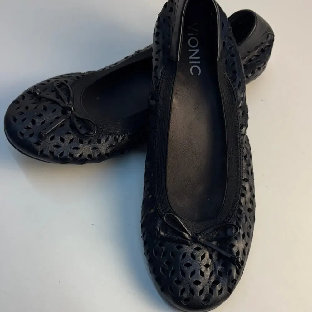 Vionic Whisper Flats Womens Size 9.5 Black Laser Cut Perforated Comfort Slip On